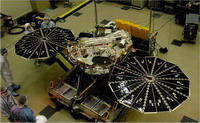 phoenix mars lander завершил анализ первых проб грунта